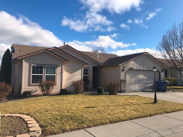 1400 SW Chelsey Cir.